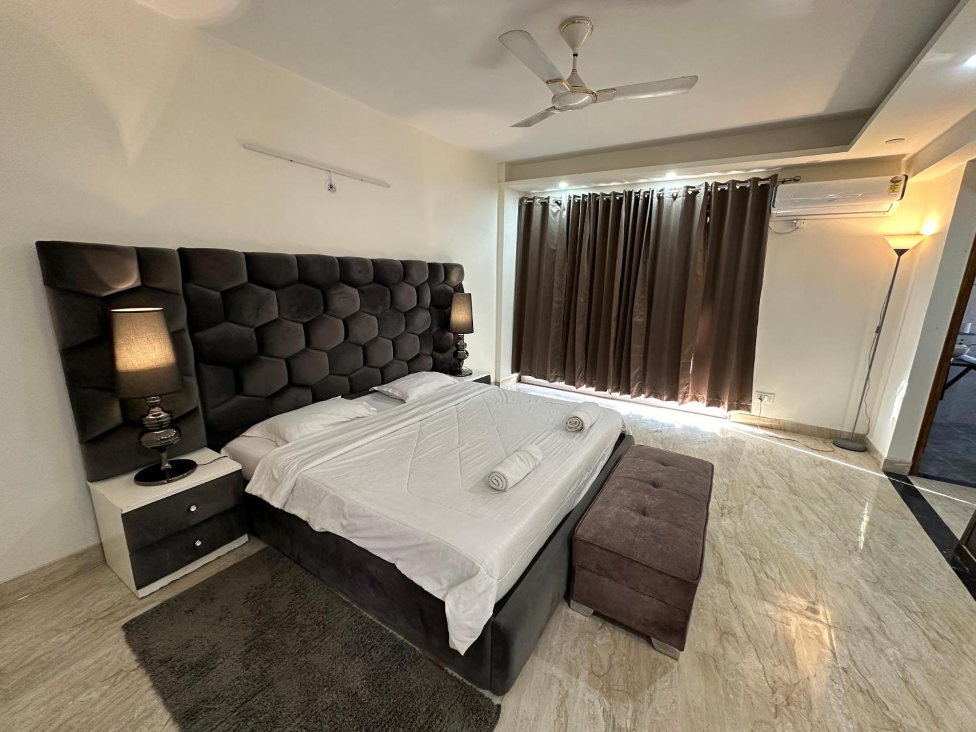 Sky Villa With Private Pool Noida Exterior foto