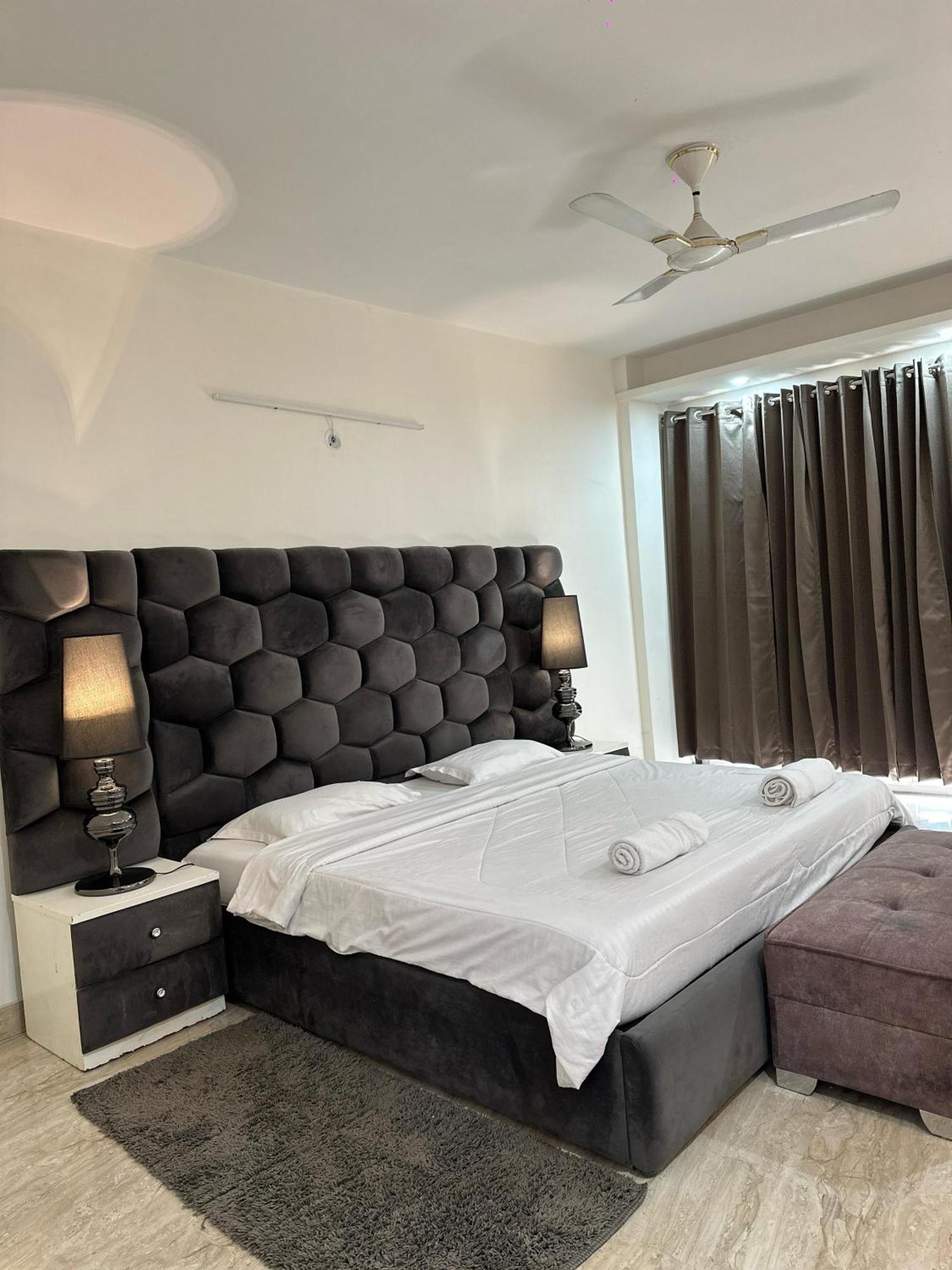 Sky Villa With Private Pool Noida Exterior foto