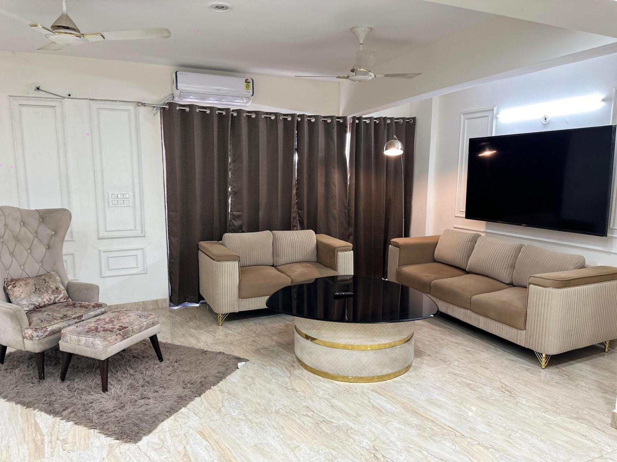 Sky Villa With Private Pool Noida Exterior foto