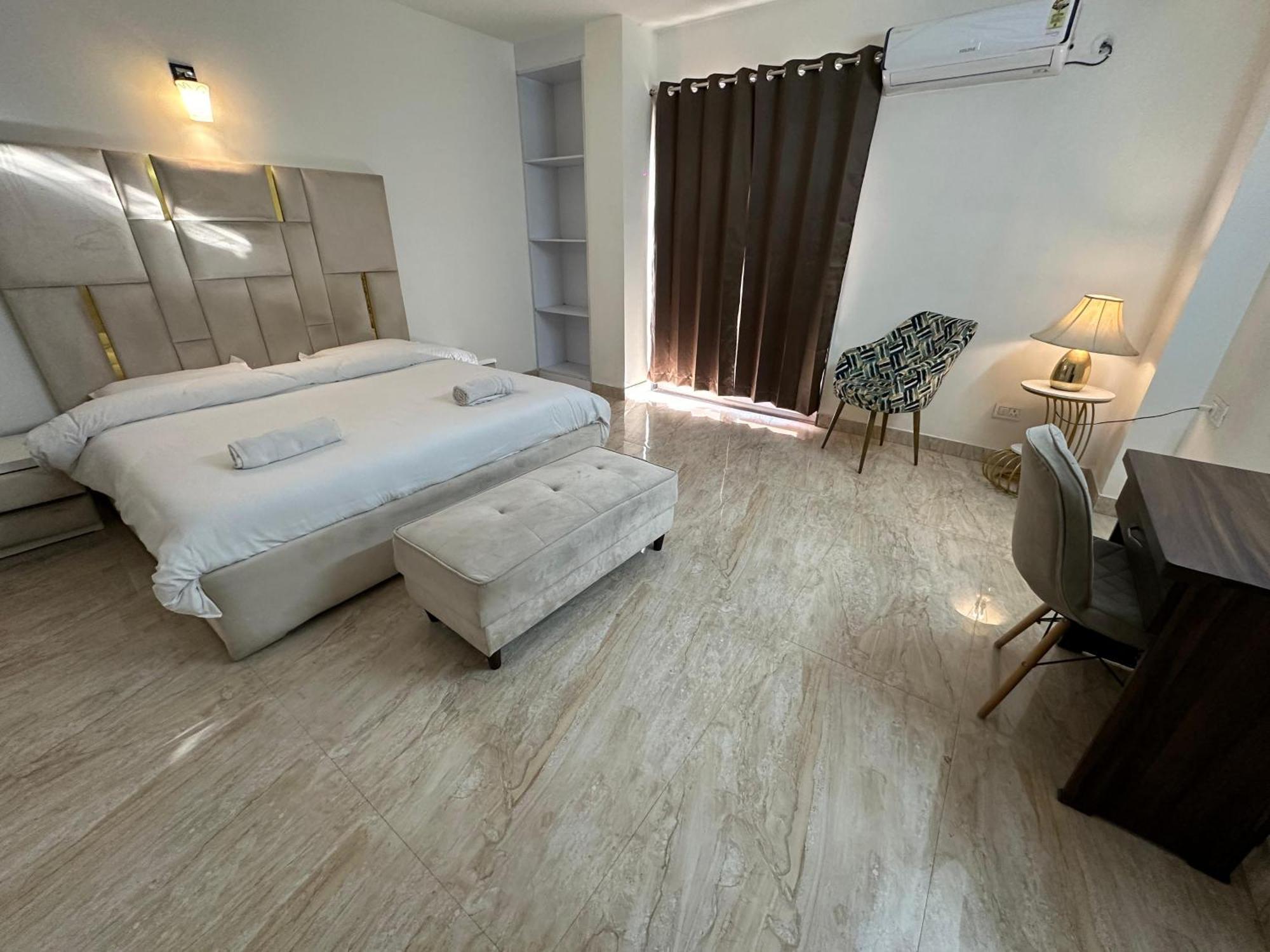 Sky Villa With Private Pool Noida Exterior foto